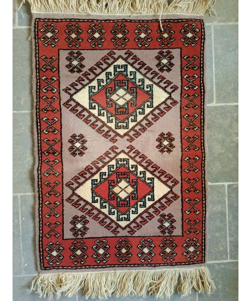 El Dokuma Halı Seccade 90x63 cm – Geleneksel Desenli